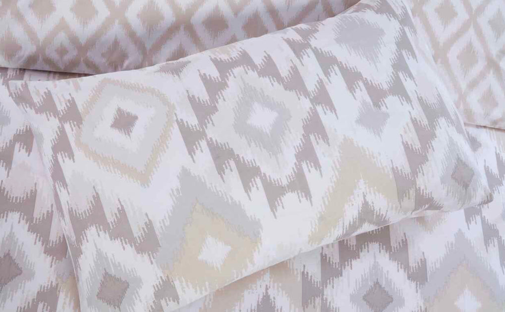 Ikat Duvet Set