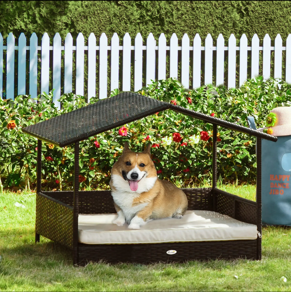 Pawhut rattan dog house