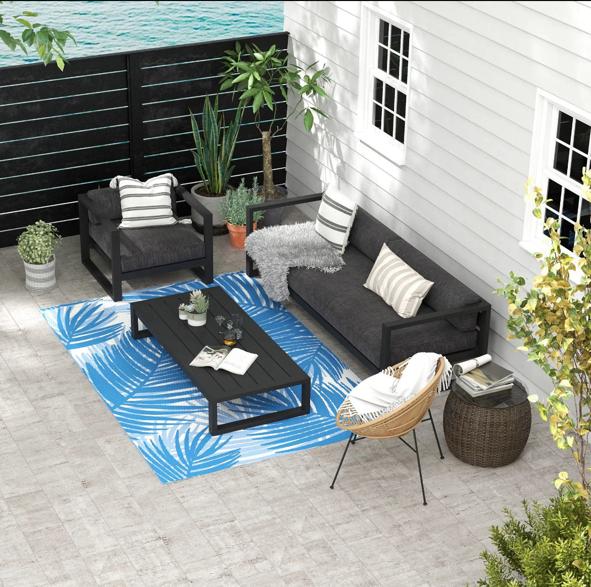 Plastic straw reversible RV outdoor rug