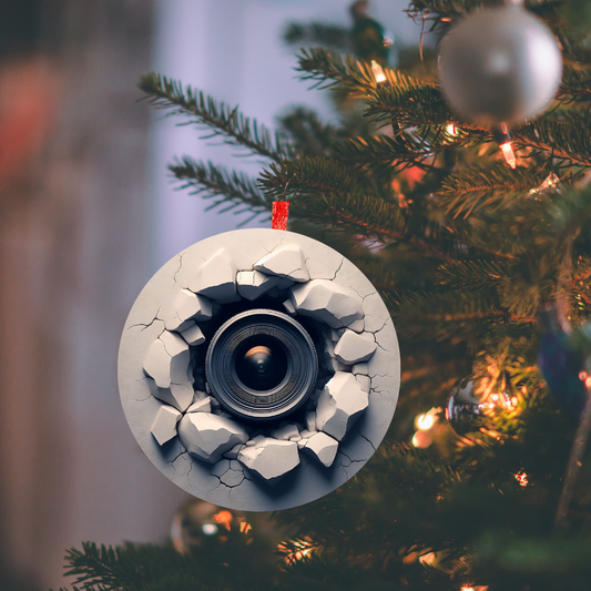 Santa cam tree ornament