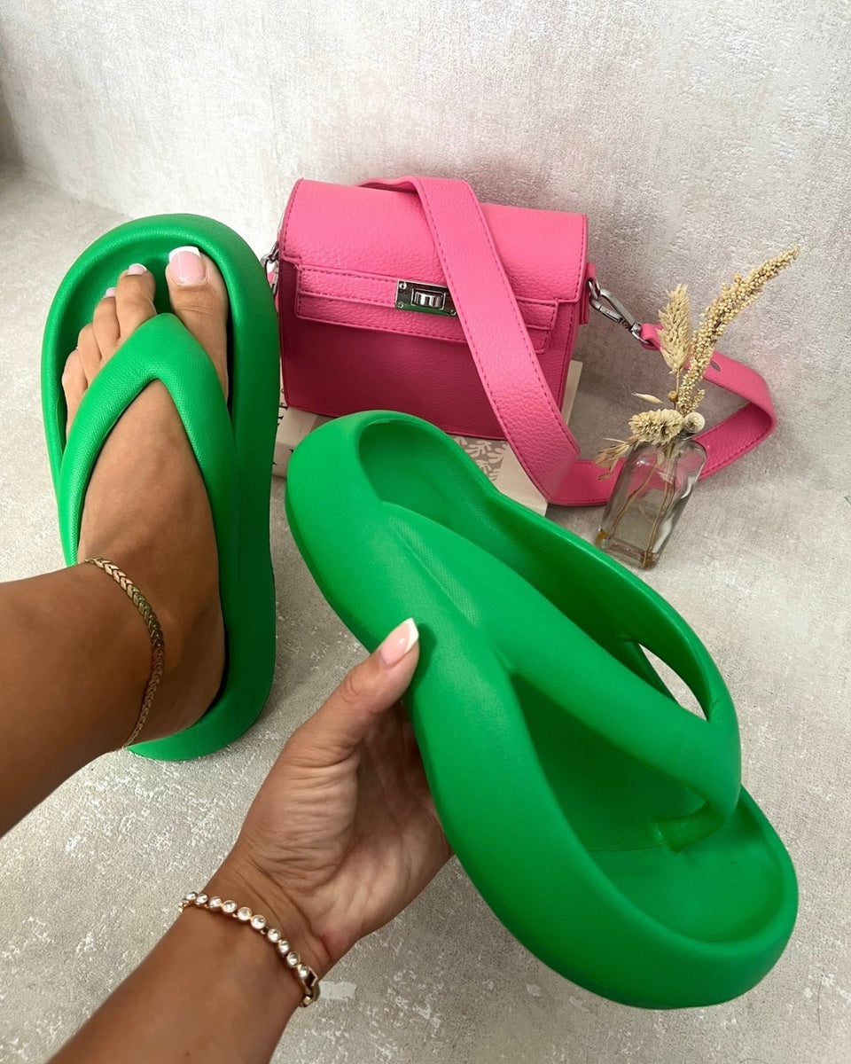 Chunky Platform Flip-Flops Sandals